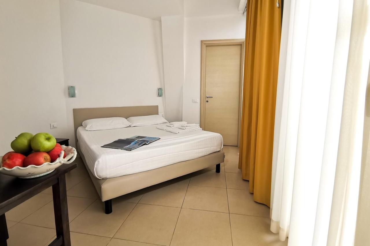 Hotel Poetto Cagliari Eksteriør billede